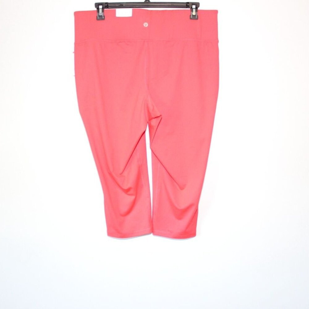 NWT LIVI Active Lane Bryant Carpi Legging Pants Red Crop Plus Size 22/24 H13556 - Picture 6 of 10